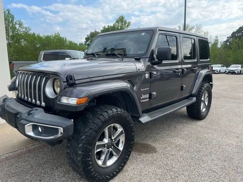 Used 2020 Jeep Wrangler Unlimited Sahara image 1