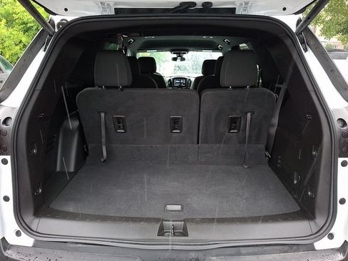 Used 2023 Chevrolet Traverse LT AWD/4WD image 27