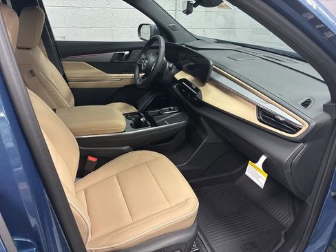 New 2026 Buick Enclave Preferred w/ Power Package image 7