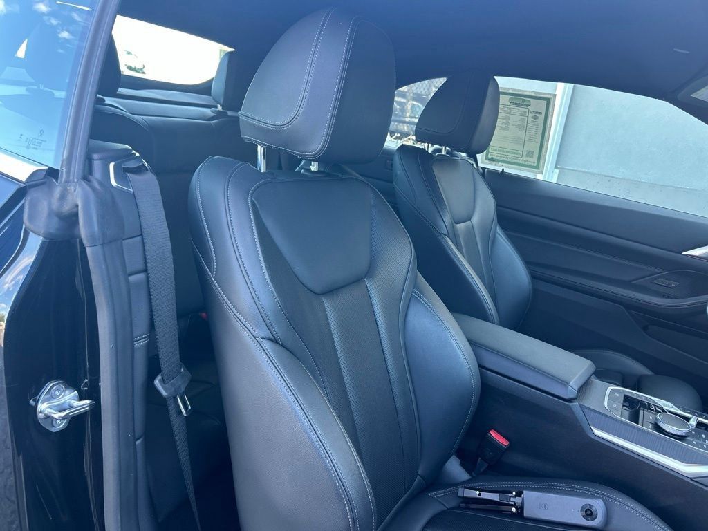 Used 2025 BMW 430i Convertible w/ Premium Package RWD image 20