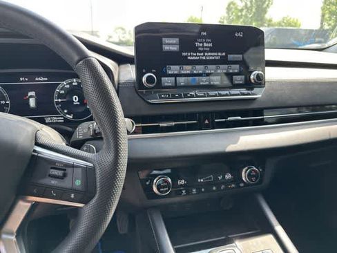 Used 2025 Mitsubishi Outlander SE AWD/4WD image 8