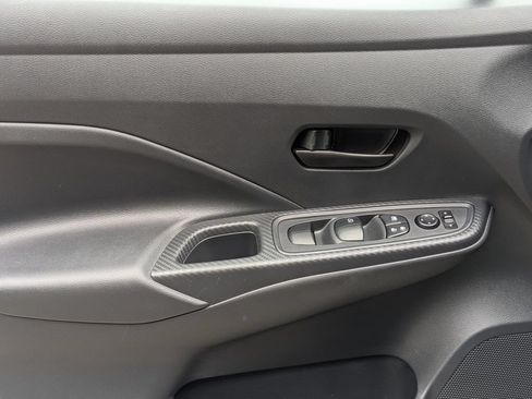 Certified 2025 Nissan Versa S w/ S Plus Package FWD image 12