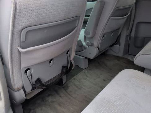 Used 2004 Nissan Quest SL w/ (SEA) Seat Pkg FWD image 18
