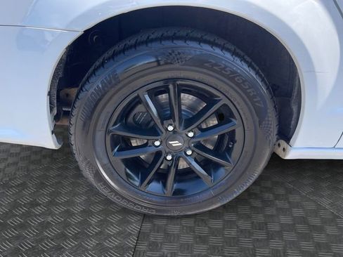 Used 2019 Dodge Grand Caravan GT FWD image 35
