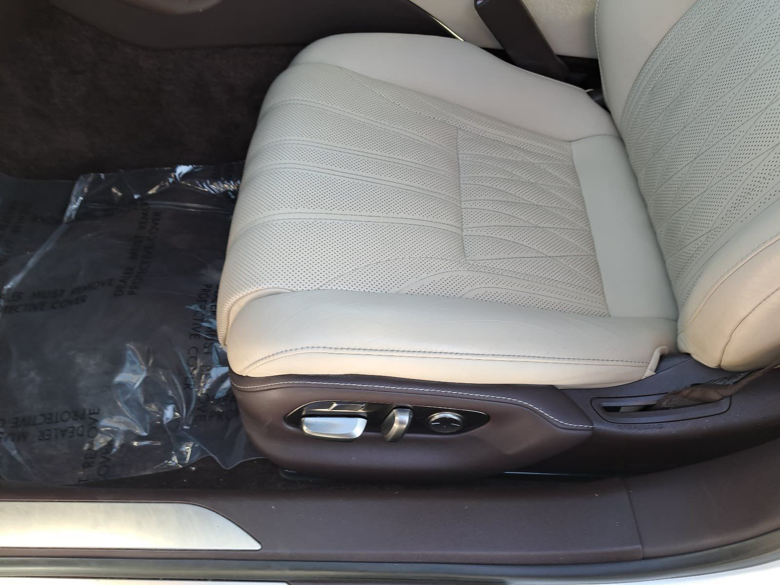 Used 2018 Lexus LS 500 w/ Luxury Package RWD image 31