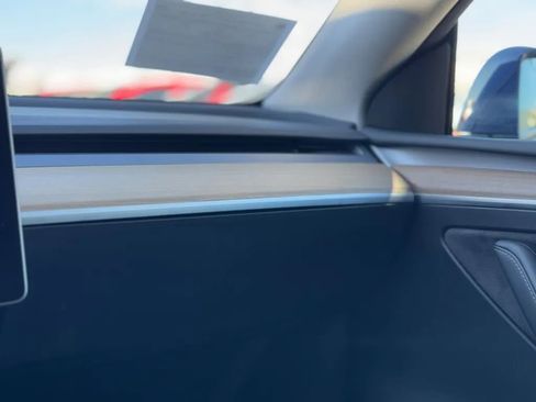 Used 2023 Tesla Model Y Long Range AWD/4WD image 36