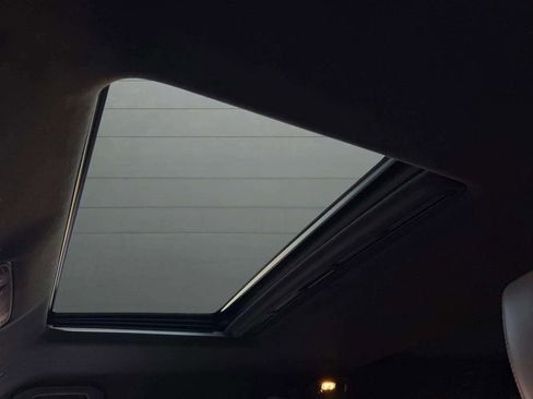 Used 2023 Mercedes-Benz G 550 image 27