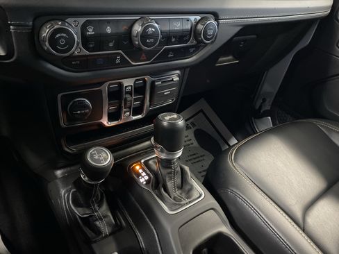 Used 2024 Jeep Wrangler Sahara w/ Technology Group image 14