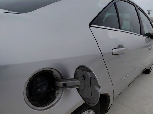 Used 2006 Pontiac G6 Sedan w/ Premium Value Package image 23