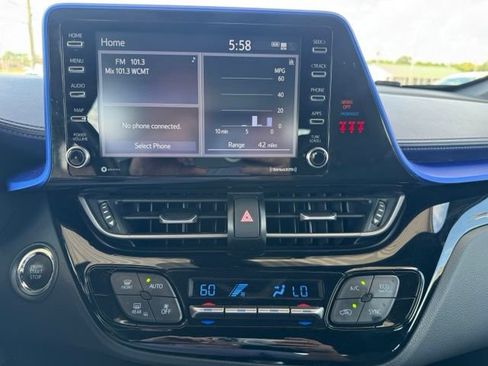 Used 2020 Toyota C-HR XLE FWD image 8