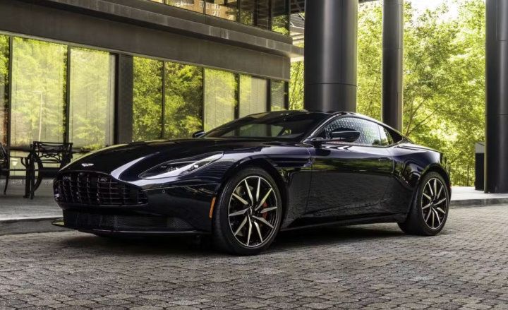 Used 2021 Aston Martin DB11 Coupe RWD image 1