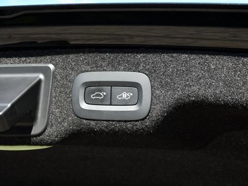 Used 2023 Volvo S90 B6 Plus w/ Protection Package Premier AWD/4WD image 27