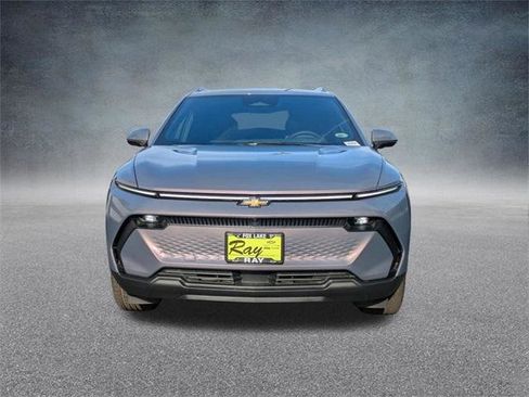 New 2026 Chevrolet Equinox EV LT image 9