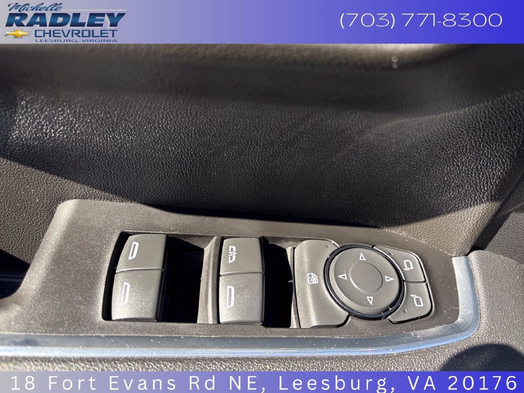 Used 2025 Chevrolet Silverado 1500 LT AWD/4WD image 13