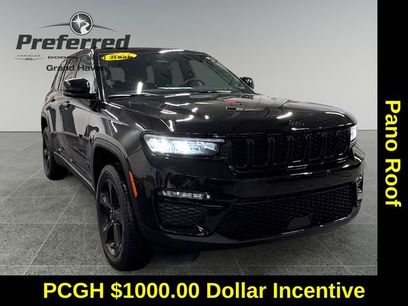 Used 2024 Jeep Grand Cherokee Limited w/ Black Appearance Package