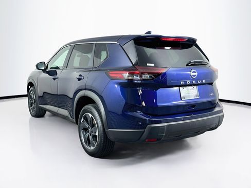 Used 2025 Nissan Rogue SV AWD/4WD image 5