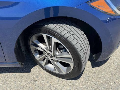 Used 2017 Hyundai Elantra Limited w/ Limited Ultimate Package 05 FWD image 38