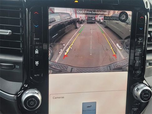 New 2026 RAM 1500 4x4 Crew Cab image 36