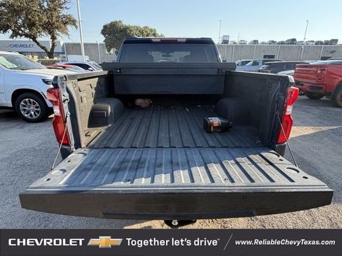 Used 2020 Chevrolet Silverado 1500 Custom w/ Custom Value Package AWD/4WD image 31