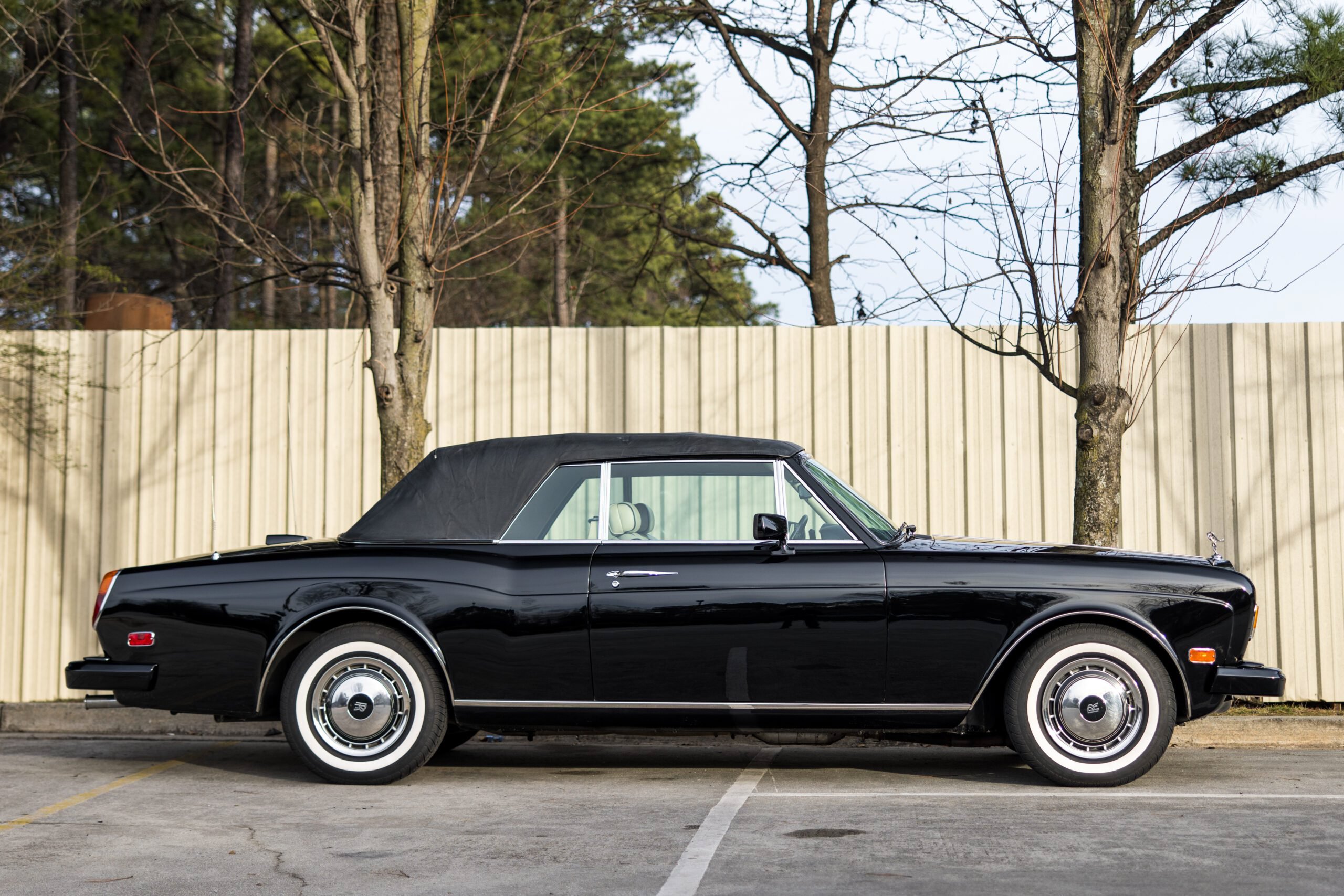 Used 1991 Rolls-Royce Corniche III RWD image 4