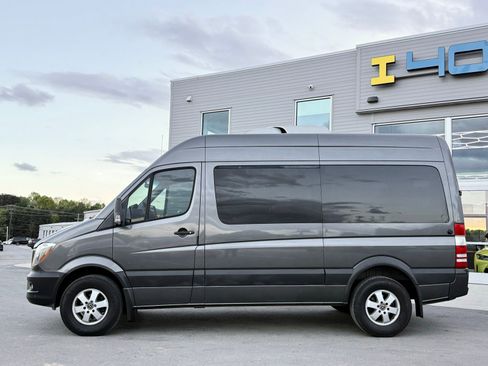 Used 2018 Mercedes-Benz Sprinter 2500 image 10