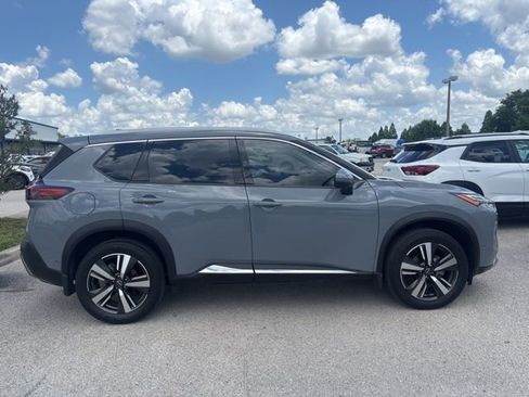 Used 2022 Nissan Rogue Platinum w/ Head-Up Display Package FWD image 4