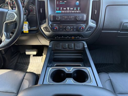 Used 2017 Chevrolet Silverado 2500 LTZ w/ LTZ Plus Package image 19