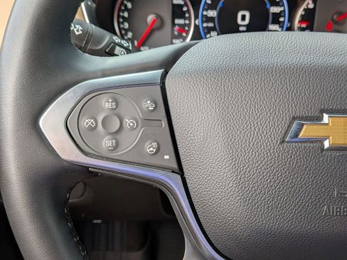 Used 2023 Chevrolet Traverse Premier image 23