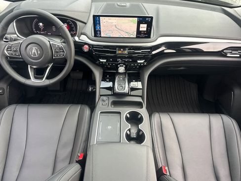 Used 2025 Acura MDX SH-AWD image 10