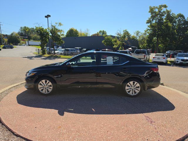 Used 2023 Nissan Sentra S FWD image 2