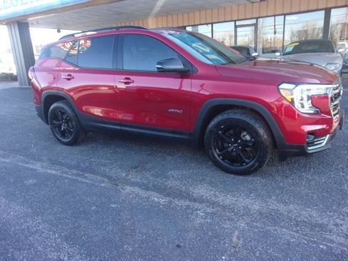 Used 2022 GMC Terrain AT4 w/ Tech Package image 5