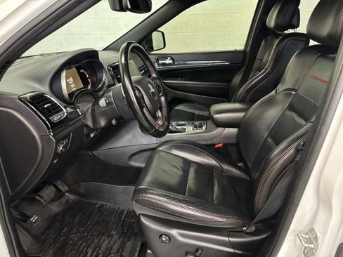 Used 2021 Jeep Grand Cherokee Trailhawk w/ Trailhawk Luxury Group image 13