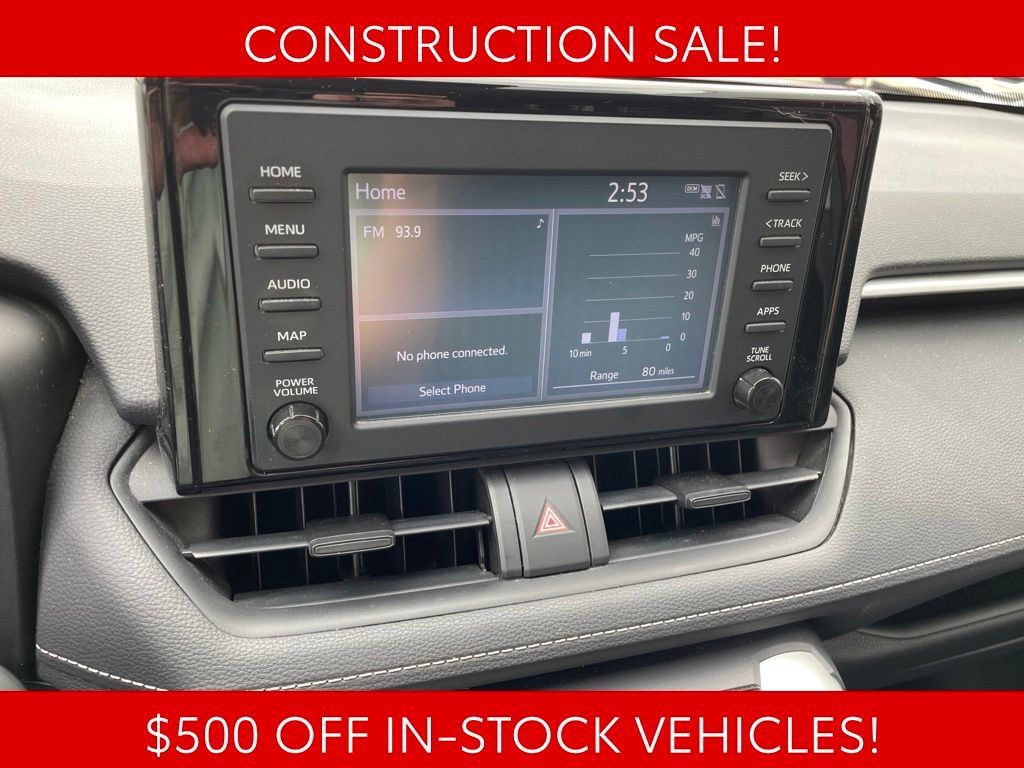 Used 2019 Toyota RAV4 LE AWD/4WD image 19
