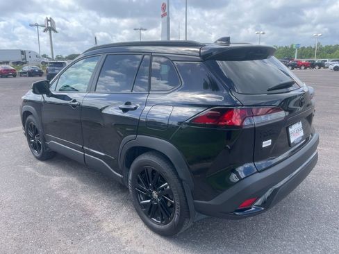 Used 2025 Toyota Corolla Cross AWD Hybrid image 5