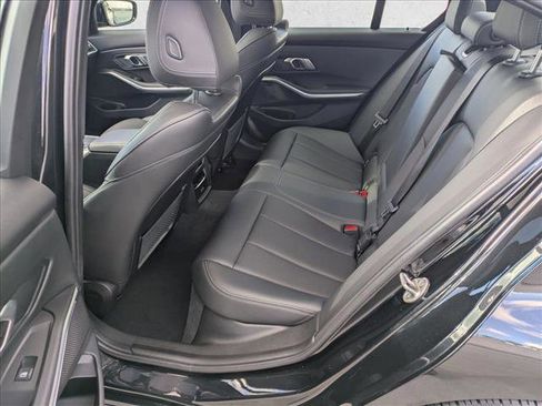 Used 2023 BMW 330e 330e w/ M Sport Package image 19