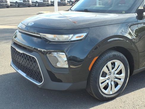 Used 2021 Kia Soul LX image 8