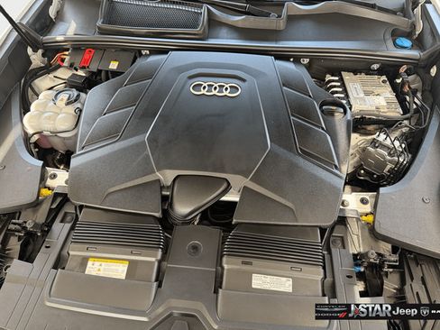 Used 2022 Audi Q8 Premium Plus AWD/4WD image 31