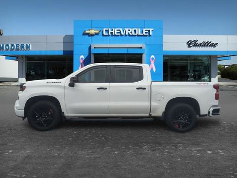 Used 2024 Chevrolet Silverado 1500 RST w/ Redline Edition AWD/4WD image 2