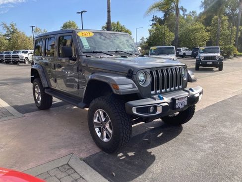 Used 2022 Jeep Wrangler Unlimited Sahara w/ Safety Group image 5