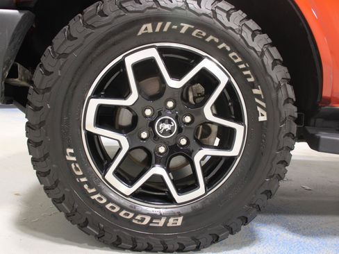 Used 2022 Ford Bronco Outer Banks image 25