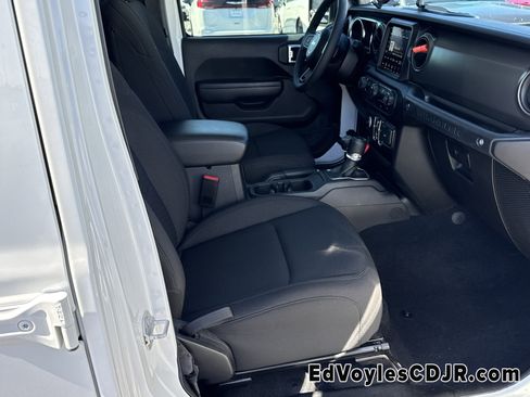 Used 2023 Jeep Wrangler Sport S image 16