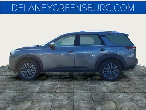 Used 2025 Nissan Pathfinder SL w/ SL Premium Package AWD/4WD image 6