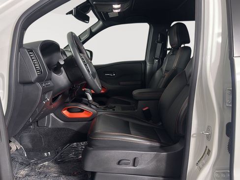 Used 2024 Nissan Frontier PRO-4X w/ Pro Premium Package AWD/4WD image 5