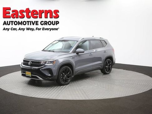 Used 2022 Volkswagen Taos SE AWD/4WD image 54