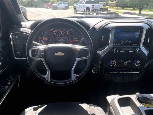 Used 2019 Chevrolet Silverado 1500 LT w/ Convenience Package AWD/4WD image 5
