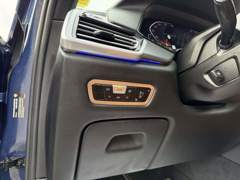 Used 2023 BMW X6 xDrive40i w/ M Sport Package image 32