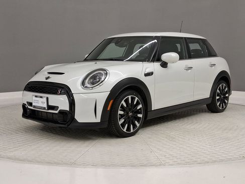 Certified 2024 MINI Cooper S image 36