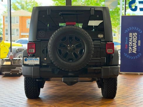 Used 2017 Jeep Wrangler Unlimited Sport AWD/4WD image 6