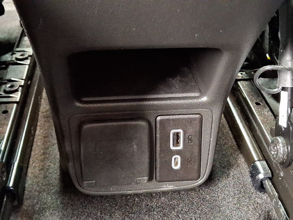 Used 2022 Chevrolet TrailBlazer LT w/ Convenience Package AWD/4WD image 11