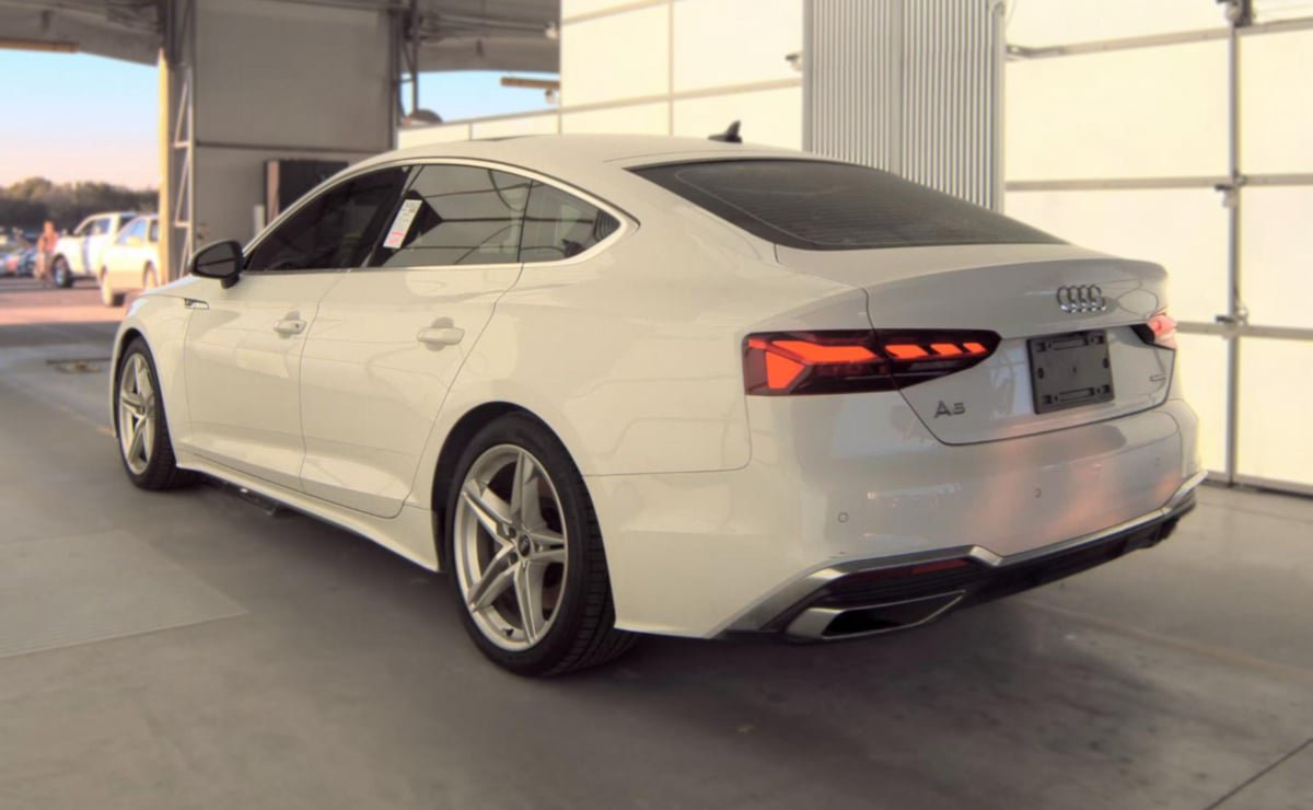 Used 2022 Audi A5 2.0T Premium Plus w/ Premium Plus AWD/4WD image 6